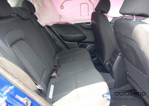 2024 Hyundai Venue Sel z USA, uszkodzony, nr VIN KMHRC8A39RU298832